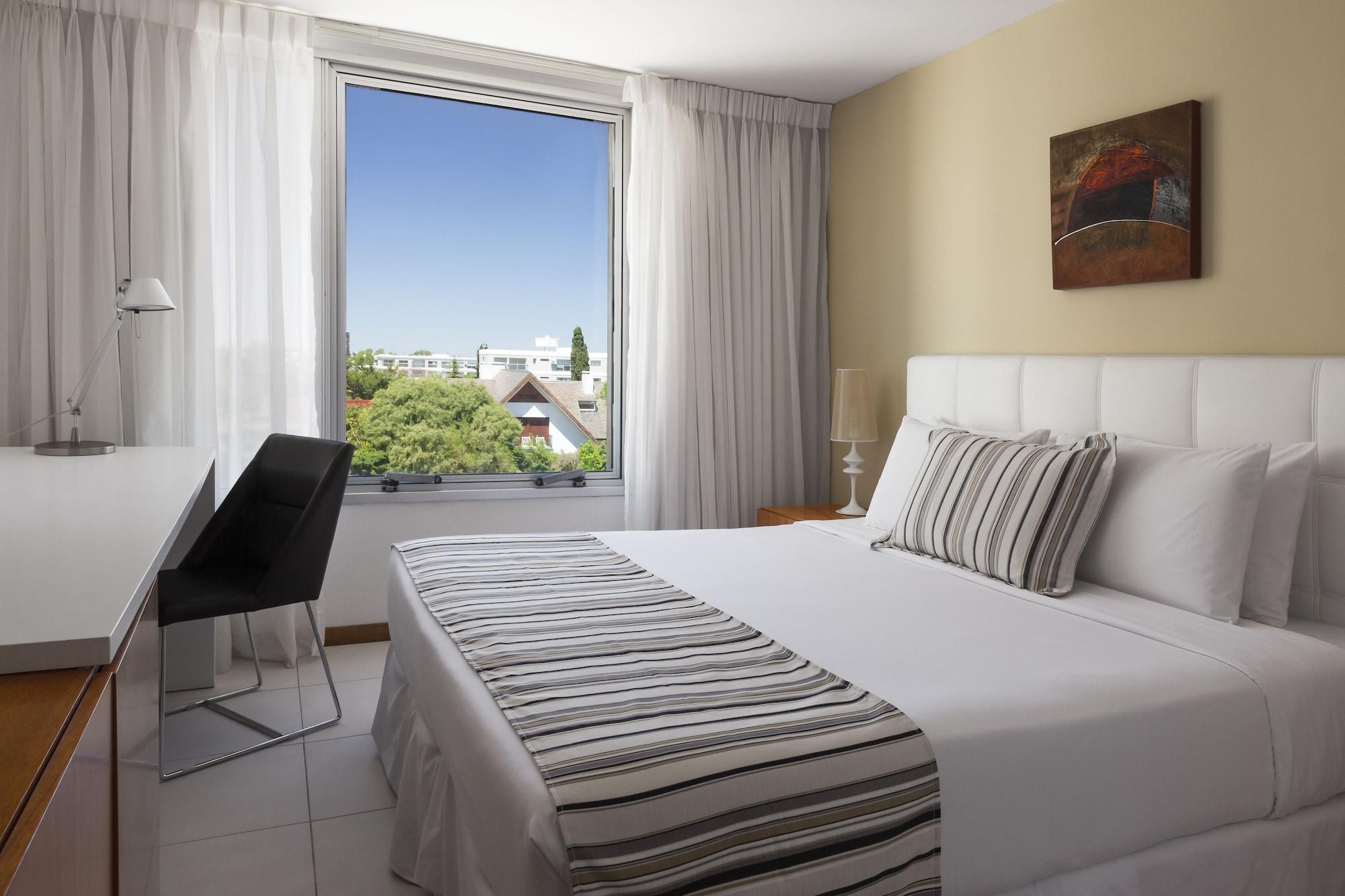 Real Colonia Hotel & Suites Colonia del Sacramento Exteriör bild